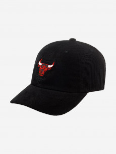 Бейсболка MITCHELL NESS HLUX4800-CBUYYPPPBLCK Chicago Bulls NBA (черный), Черный