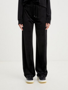 Спортивная одежда Guess