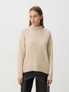 Свитеры и кардиганы Maison David