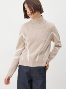 Свитеры и кардиганы Maison David