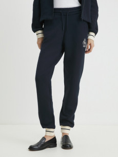 Спортивная одежда Guess