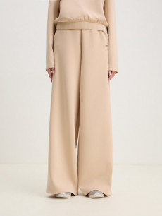 Спортивная одежда Guess