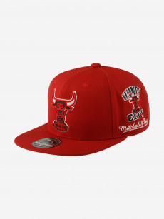 Бейсболка с прямым козырьком MITCHELL NESS 6HSFSH22016-CBURED Chicago Bulls NBA (красный), Красный